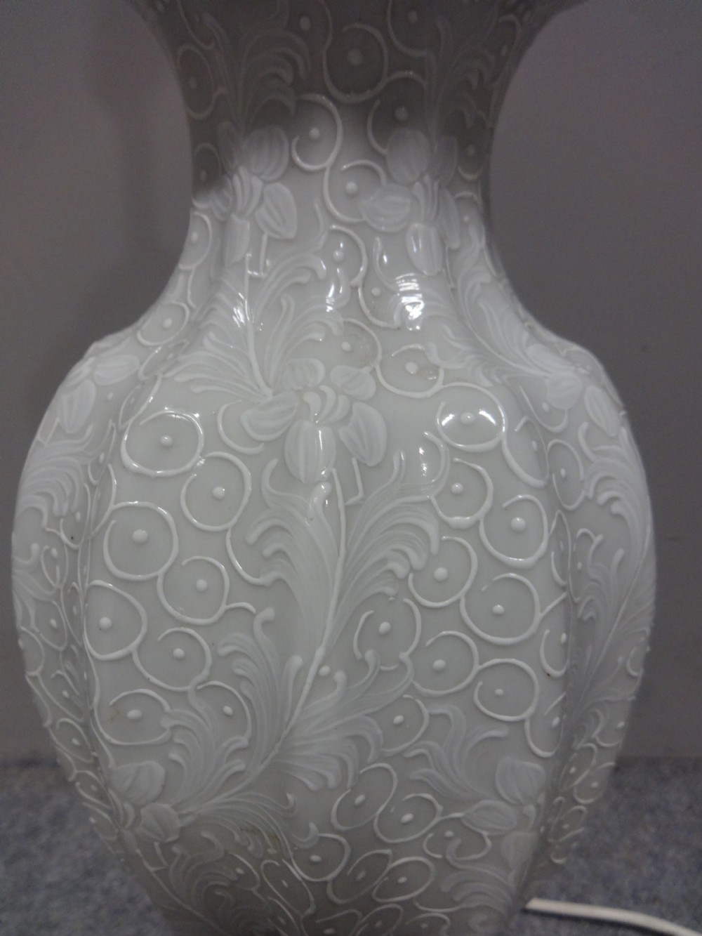 Super 'Paris Porcelain' Lamp View V