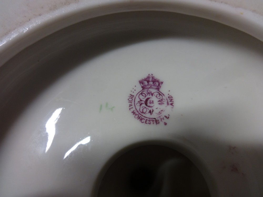 Excellent Royal Worcester Center Piece View VII