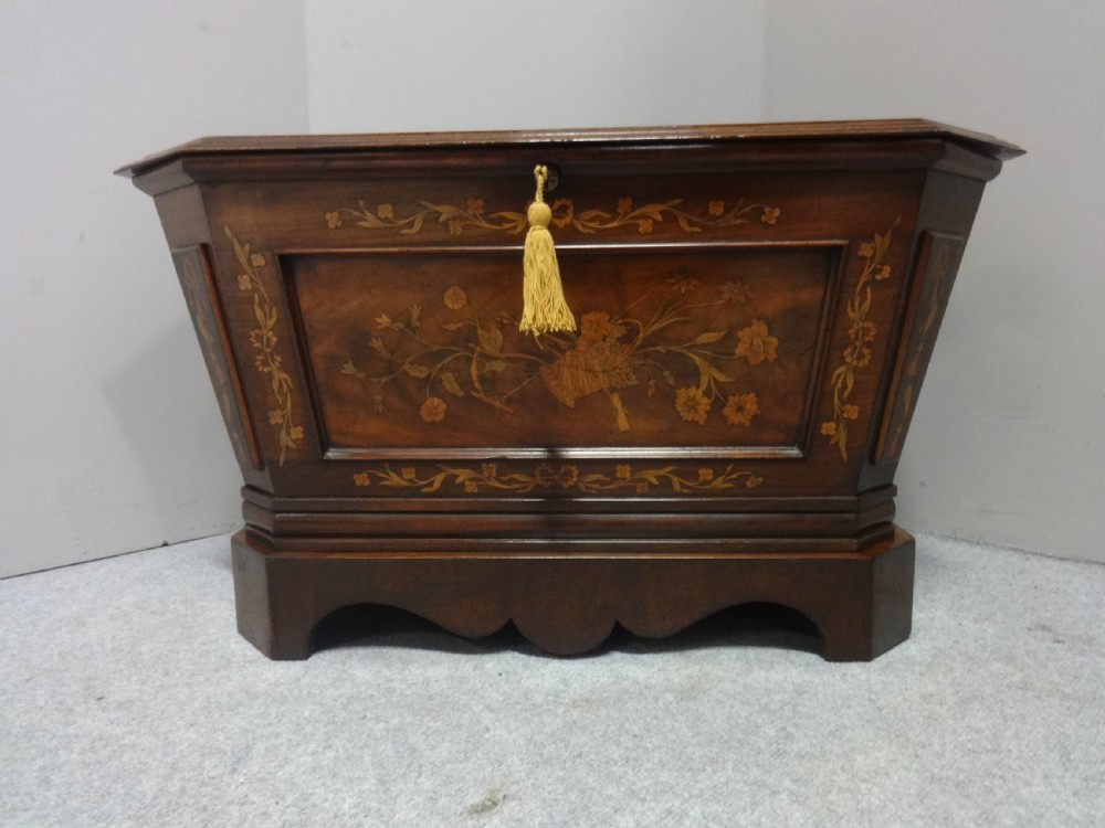 Outstanding Georgian Inlaid Wine Cooler C1790 View II