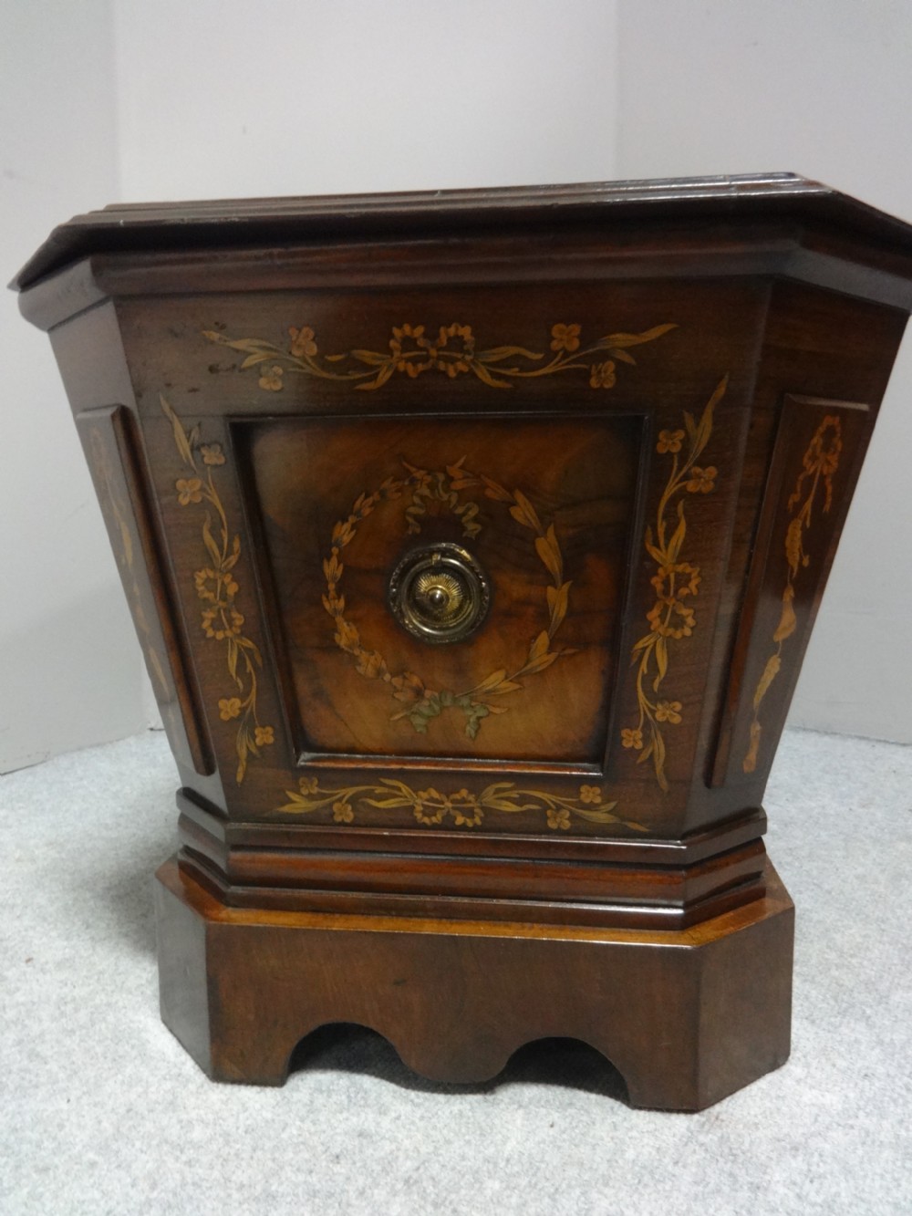 Outstanding Georgian Inlaid Wine Cooler C1790 View XI