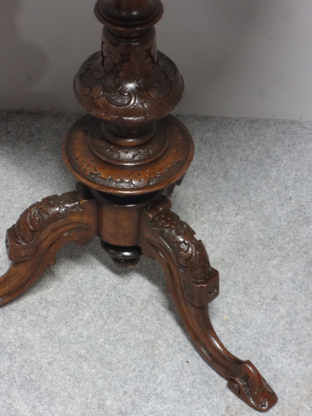 Burr Walnut Inlaid Pedestal Table View VI