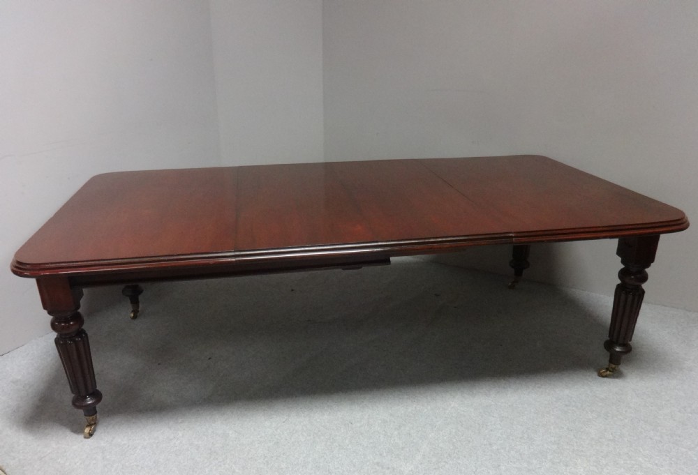 Two Leaf Victorian Mahogany Wind Out Dining Table