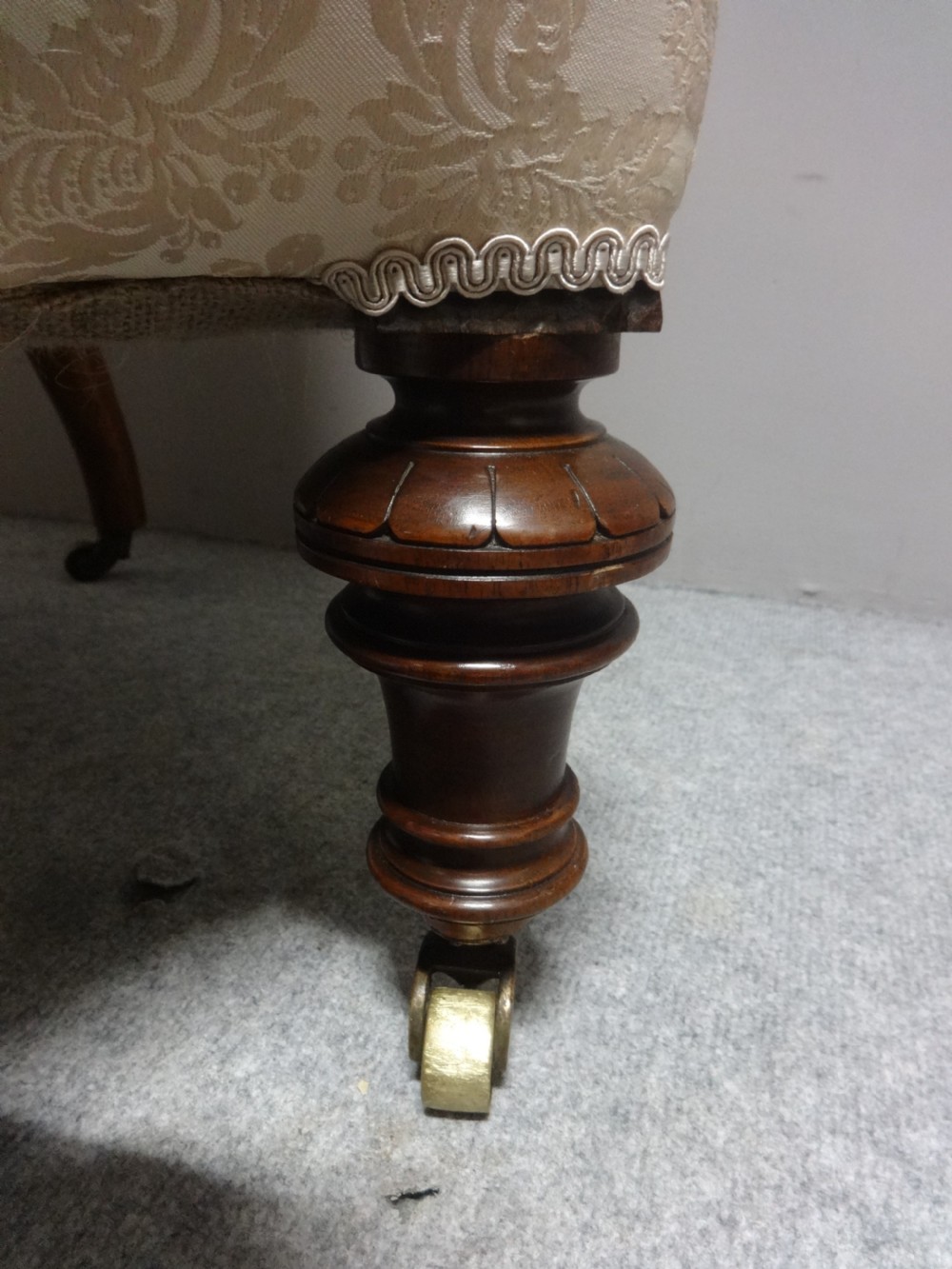 Wonderful Victorian Walnut Couch View IV