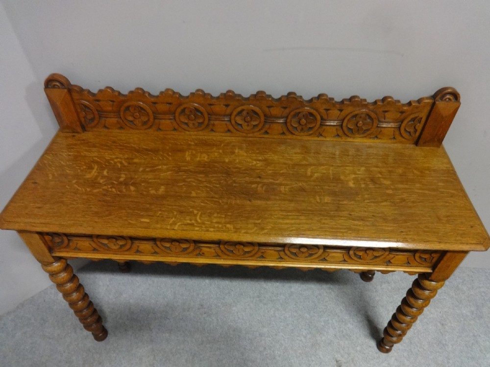 Good Light Oak Console Hall Table View III