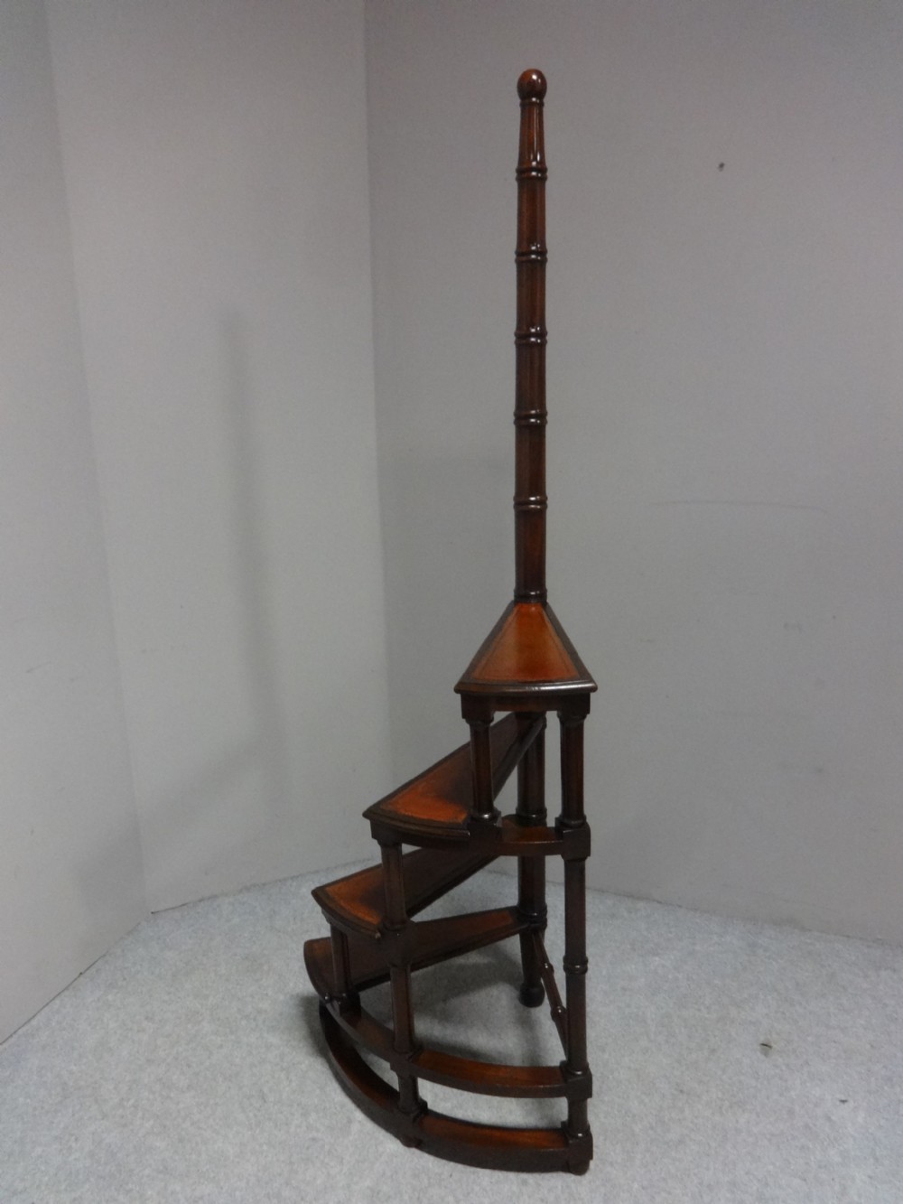 Good  Set Mahogany Library Steps