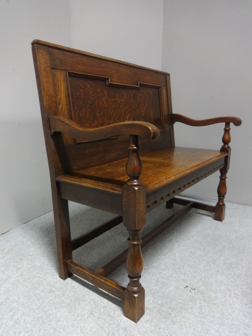 Very Good Quality Two Seater Oak Settle View II