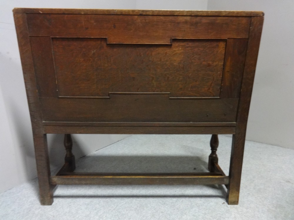 Very Good Quality Two Seater Oak Settle View IV