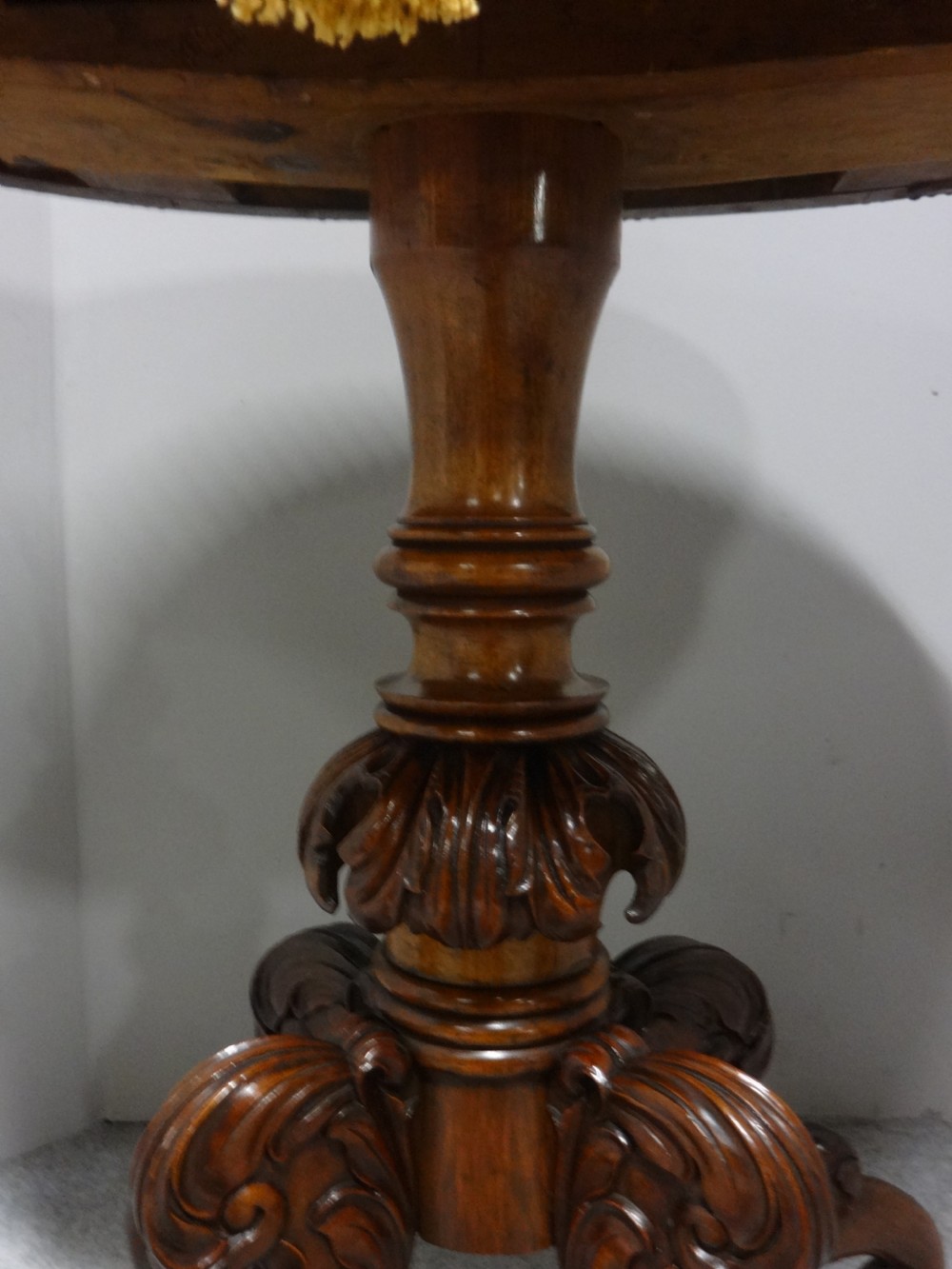 Excellent Quality Mahogany Pedestal Table View III