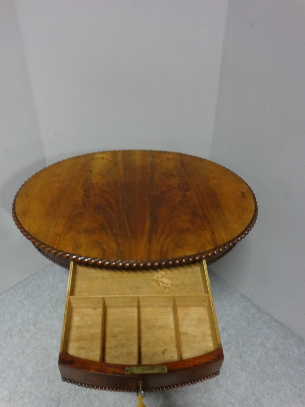 Excellent Quality Mahogany Pedestal Table View IX