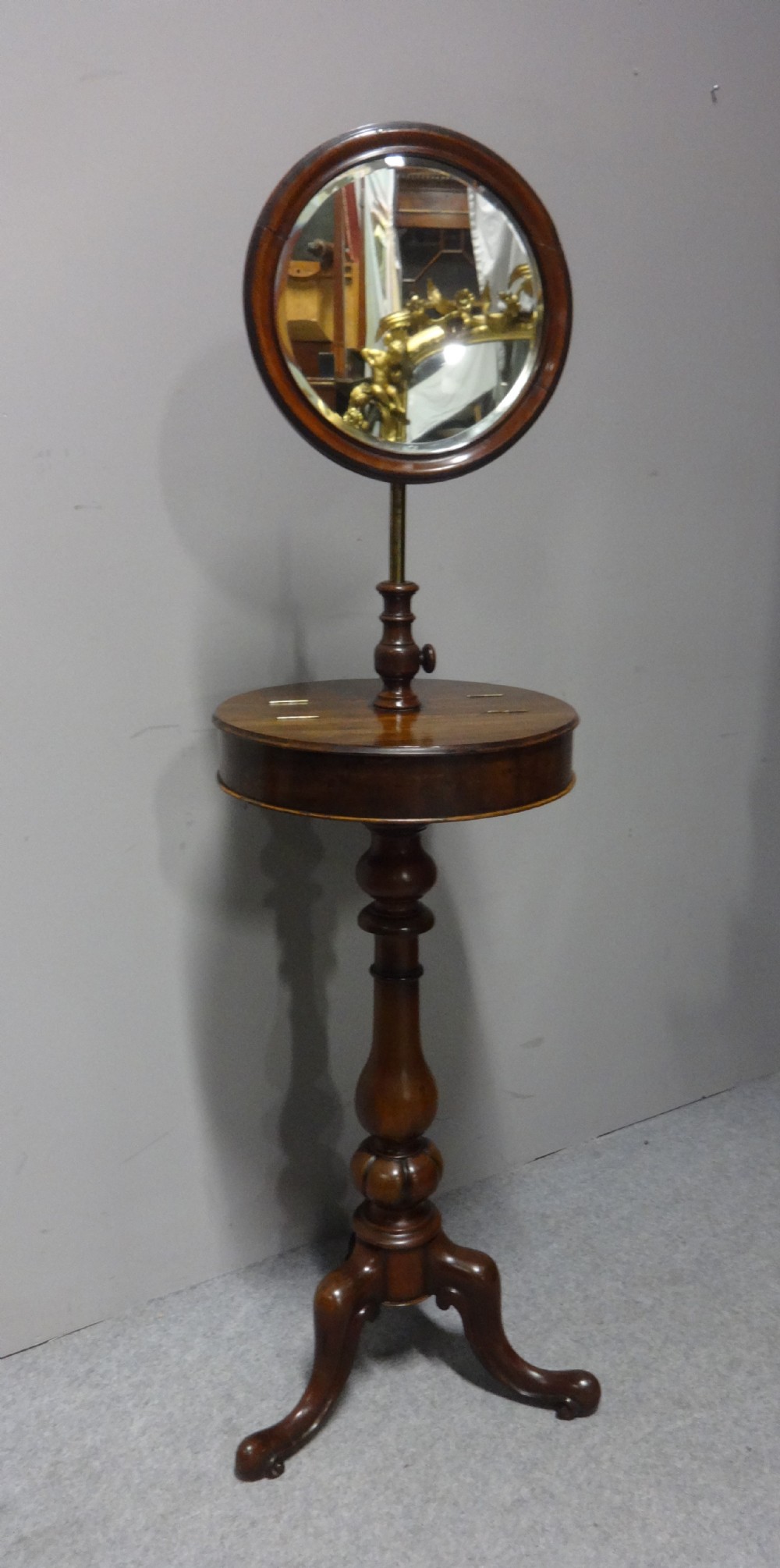 Victorian Mahogany Barbers Shaving Stand