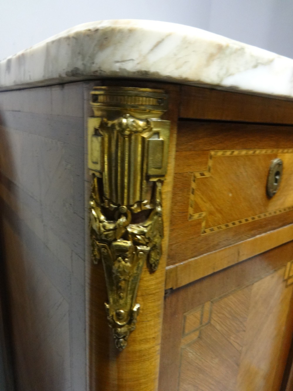 Excellent French Breakfront Sidecabinet View X