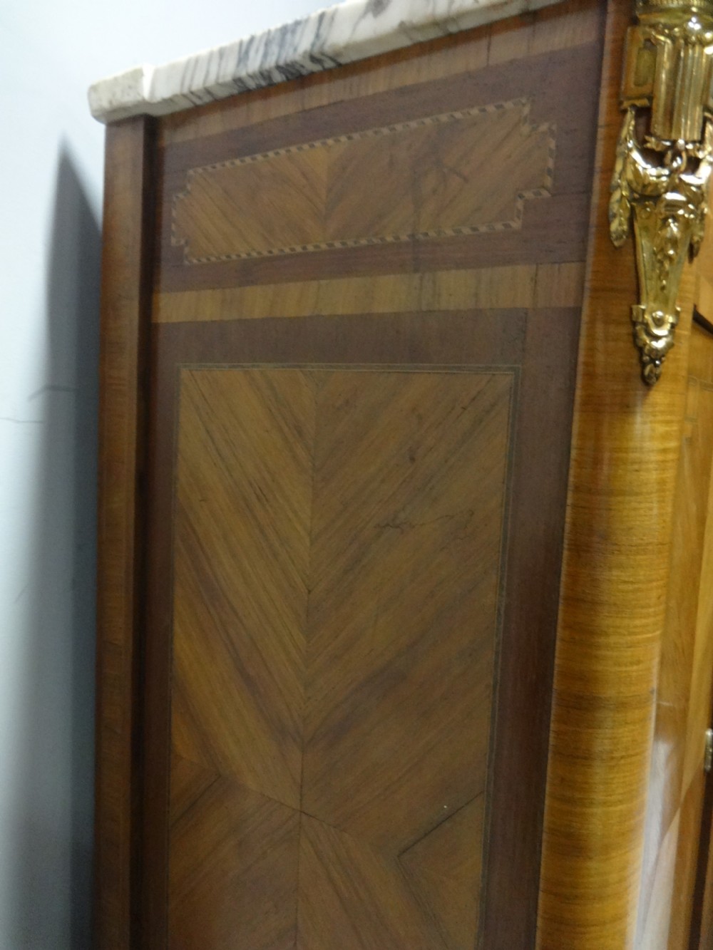 Excellent French Breakfront Sidecabinet View XII