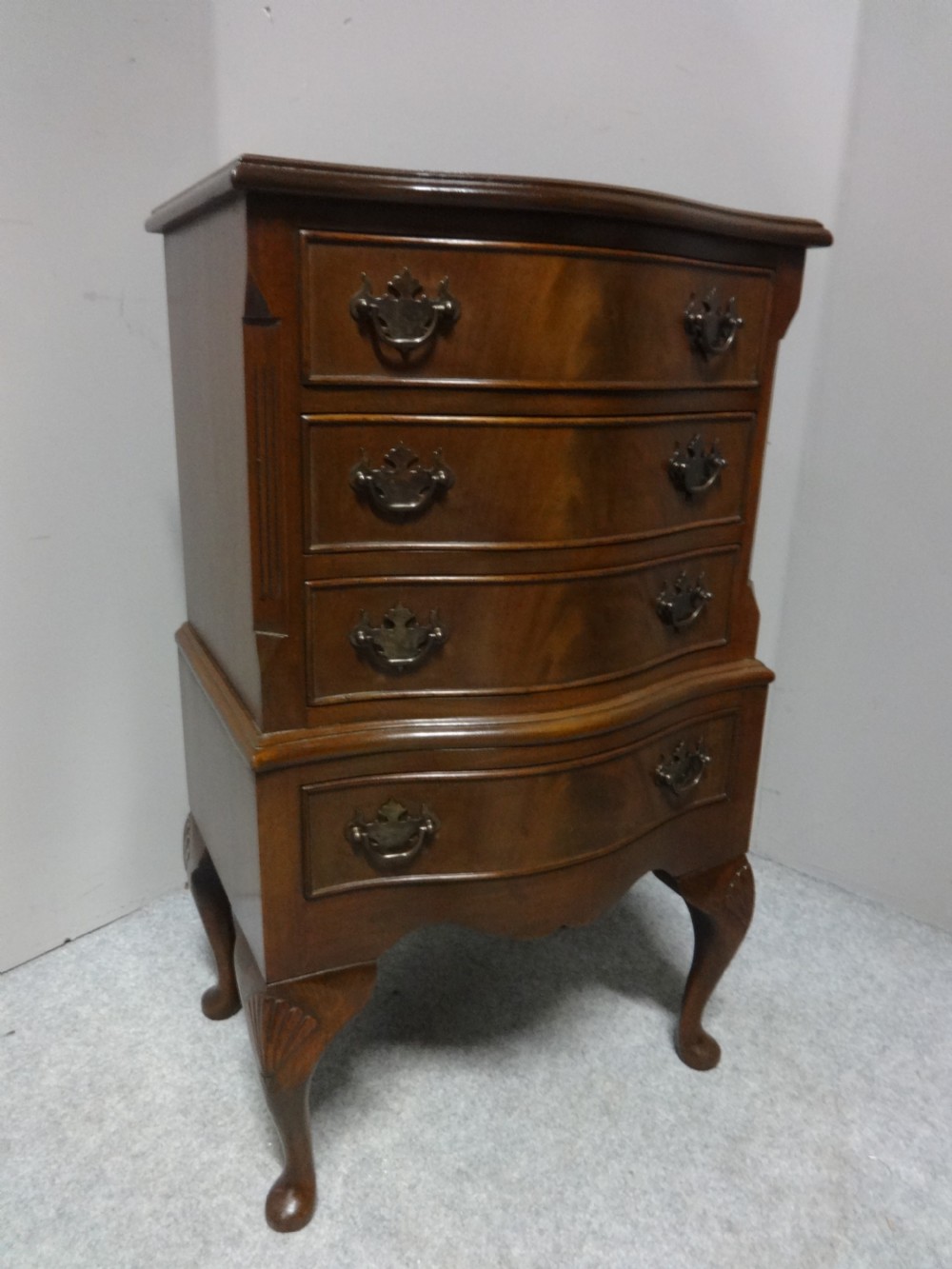 Good Mahogany Chest on Chest of Drawers View V