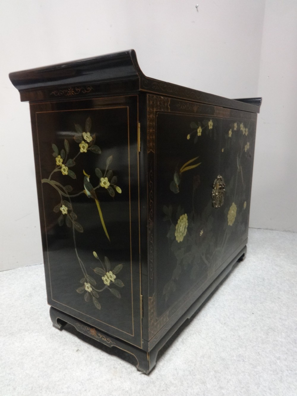 Pretty Oriental Laquered Cabinet View VI