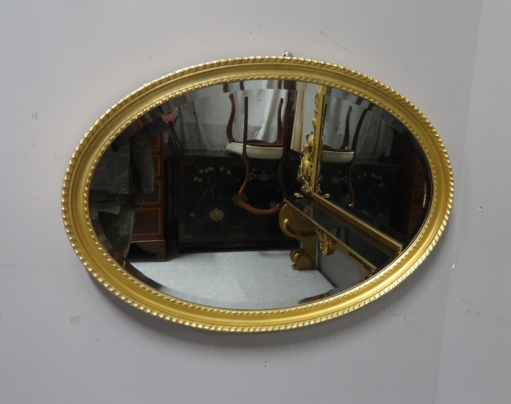 Very Good English Victorian Gilt Wall Mirror
