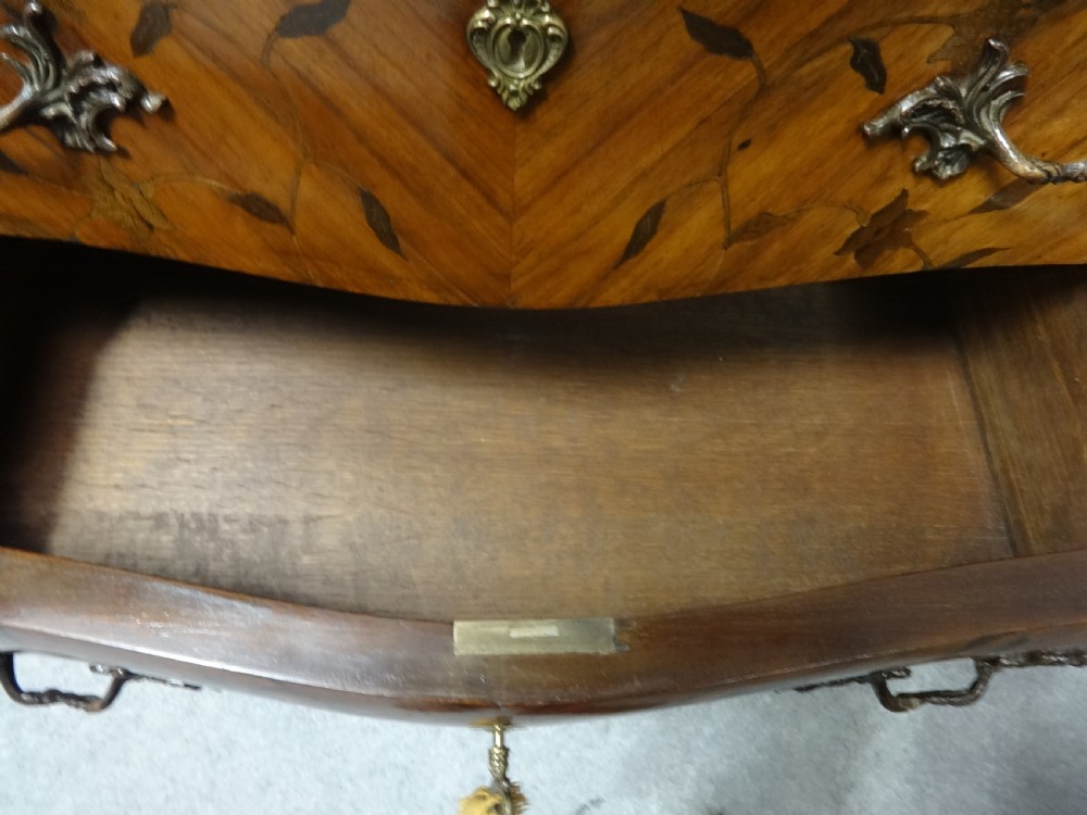 Very Good Tulipwood Commode Chest of Drawers View VI