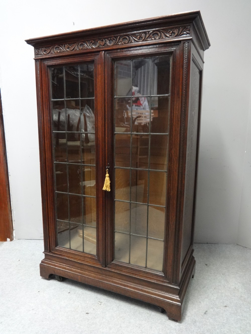 Top Quality Oak Adjustable Bookcase View III