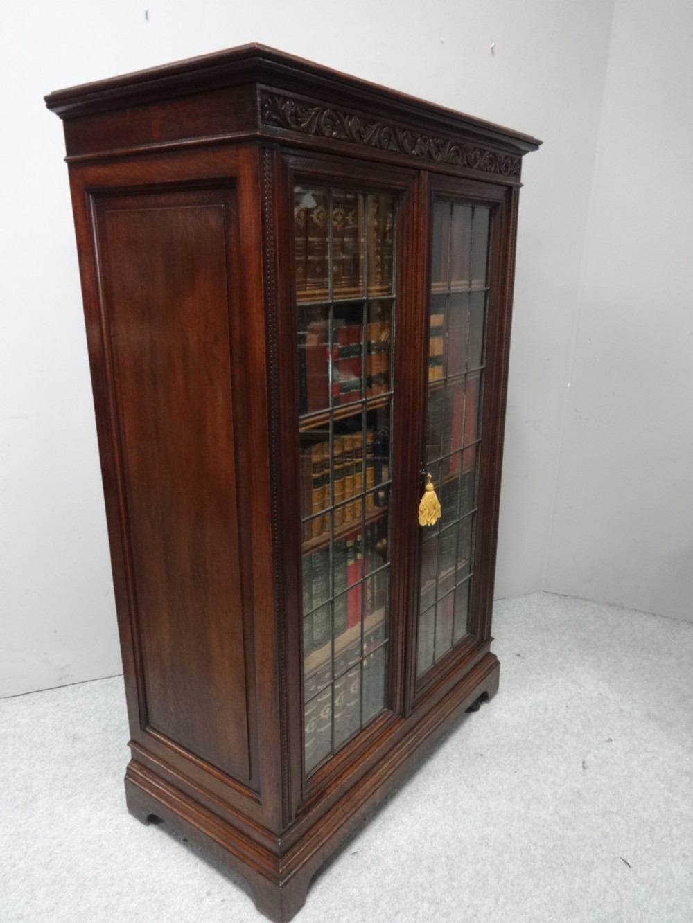 Top Quality Oak Adjustable Bookcase View VI