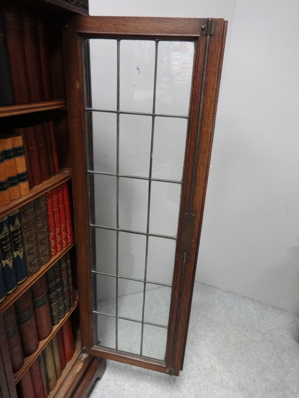 Top Quality Oak Adjustable Bookcase View VIII