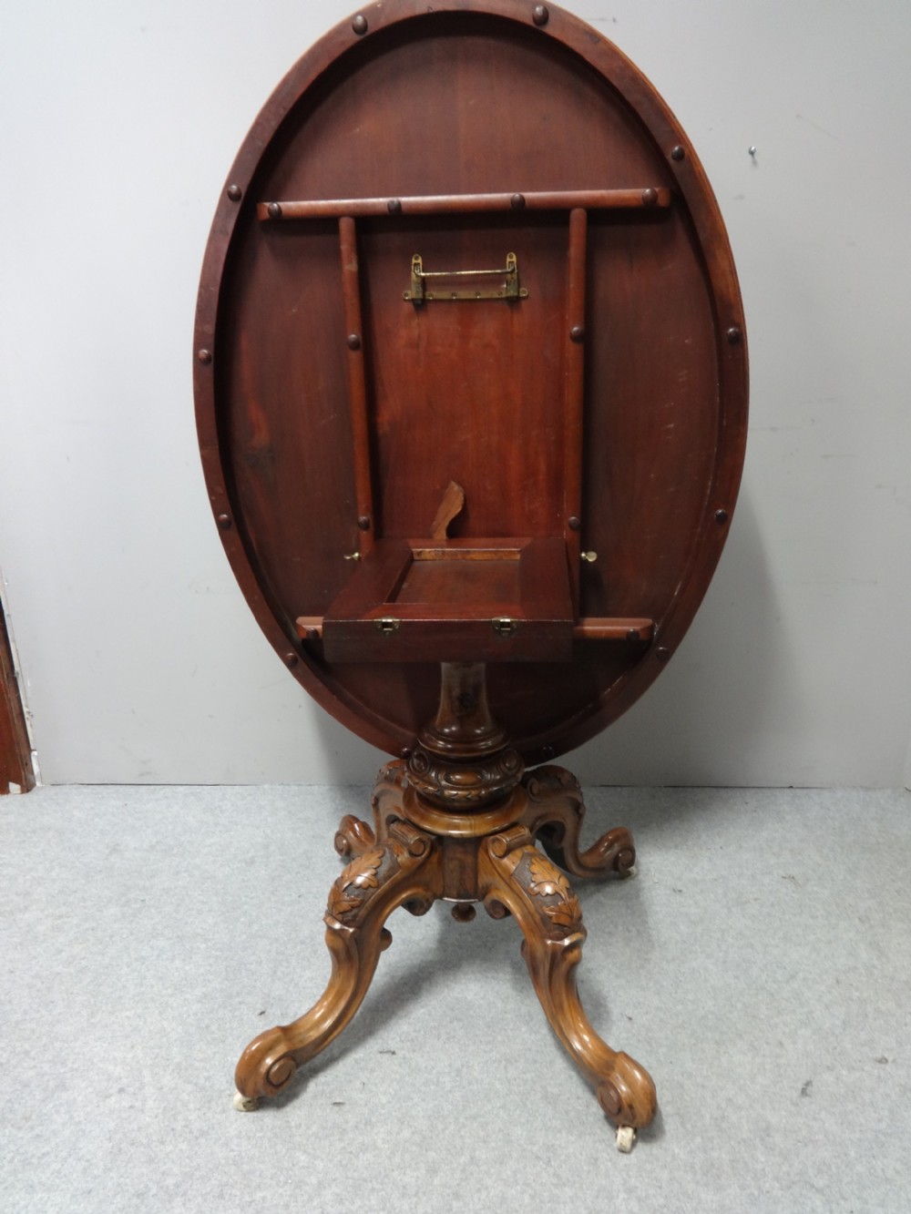 Wonderful Burr Walnut Inlaid Loo Table View II