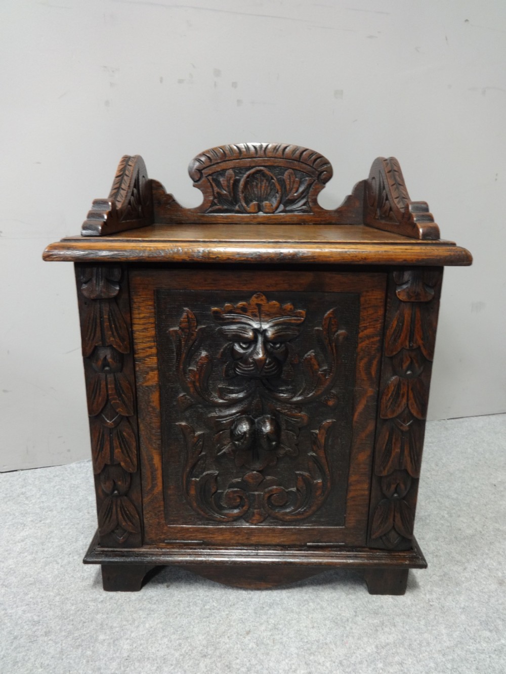 Victorian Green Man Carved Oak Coal Bin