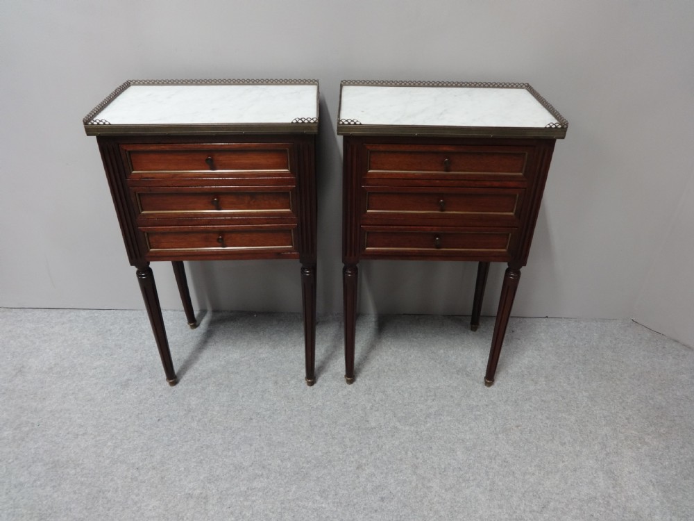 Excellent Pair French Empire Mahogany Bedside Lamp Chests View XI