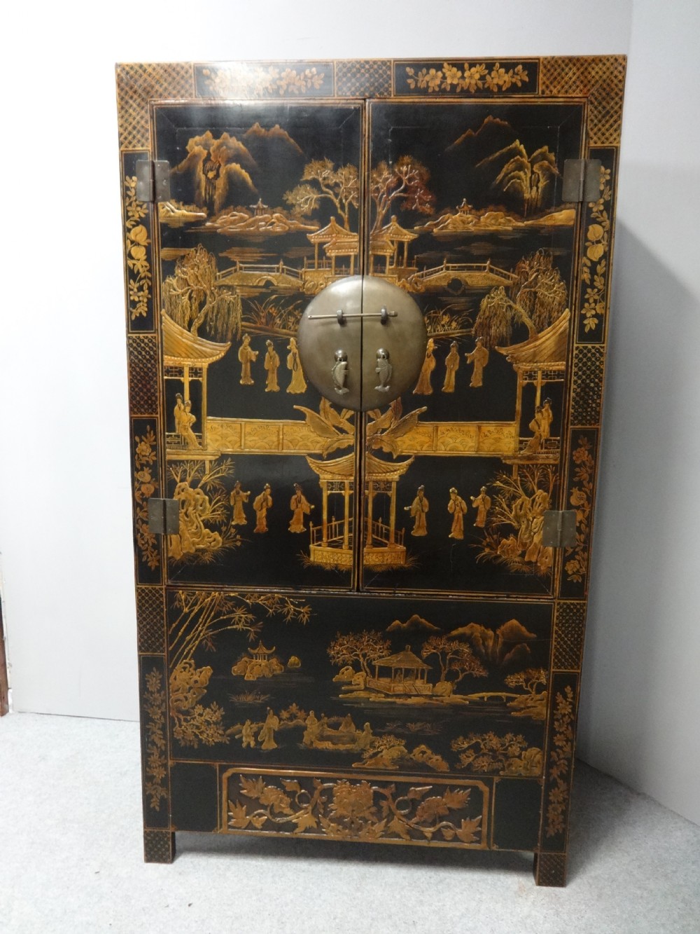 Excellent Quality Chinoiserie Cabinet View IV
