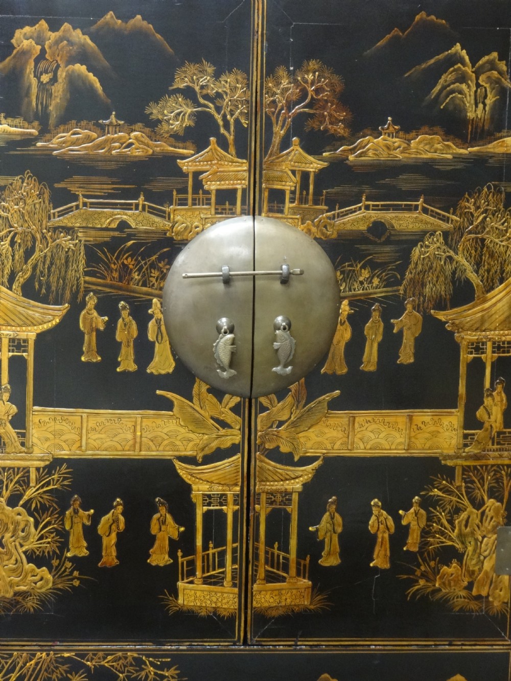 Excellent Quality Chinoiserie Cabinet View V