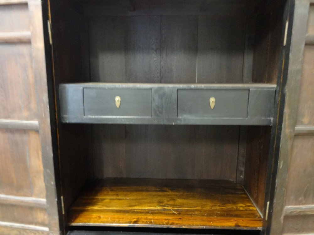 Excellent Quality Chinoiserie Cabinet View XVII