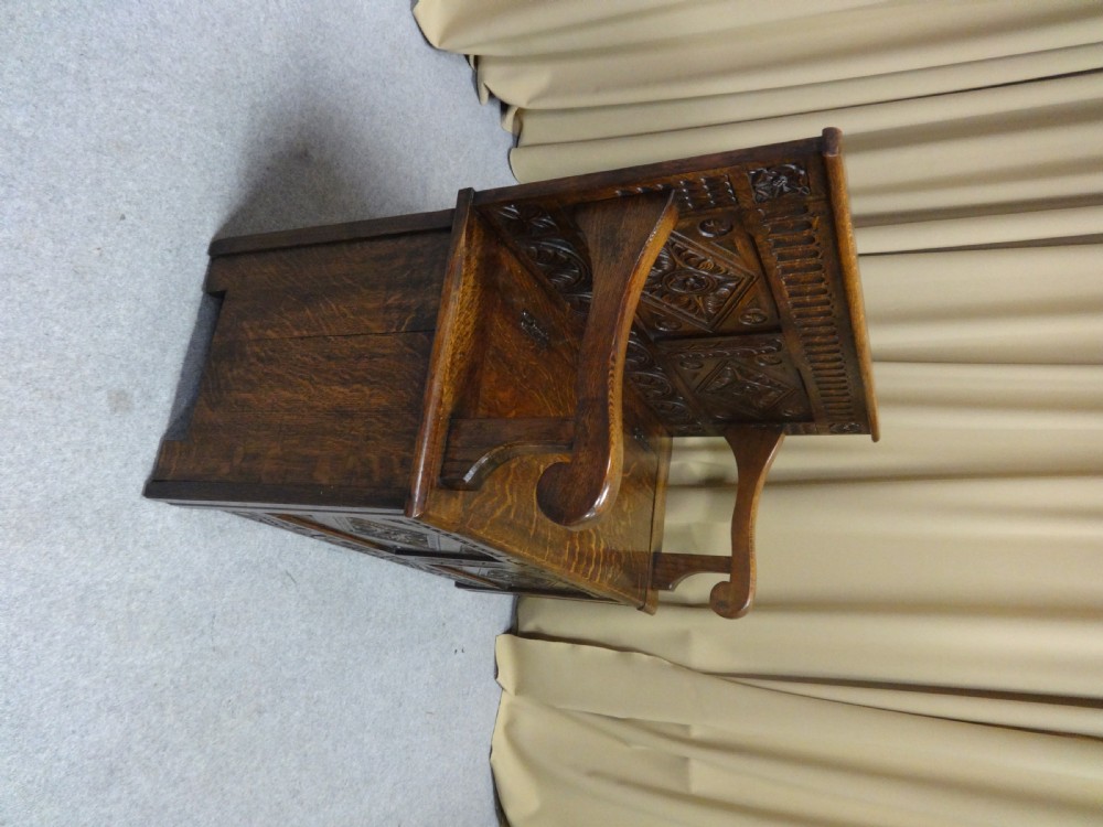 Excellent Quality Oak Monks Bench Settle View VII