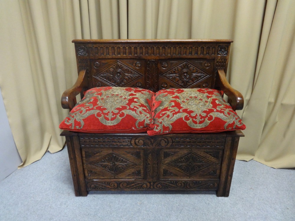 Excellent Quality Oak Monks Bench Settle View X