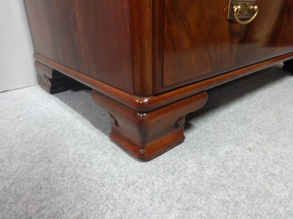 Top Quality Art Deco Mahogany  Chest of Drawers View IV
