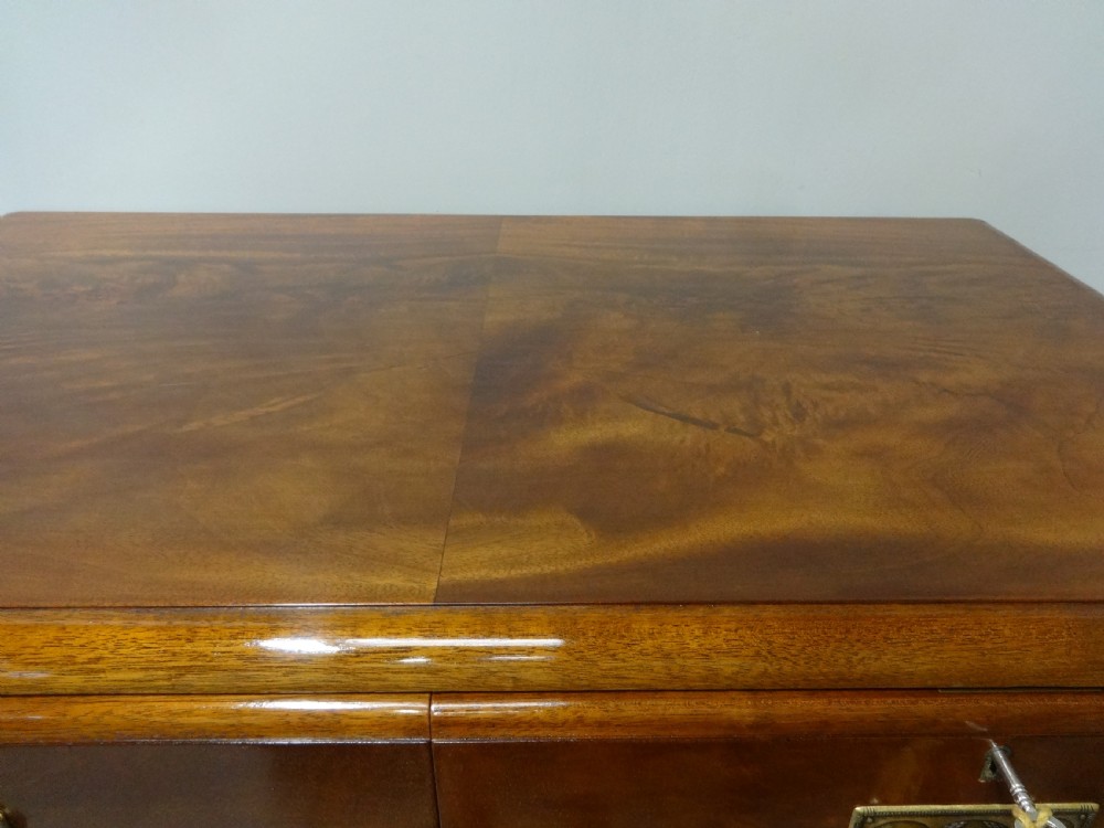 Top Quality Art Deco Mahogany  Chest of Drawers View VIII