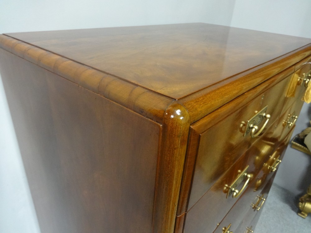 Top Quality Art Deco Mahogany  Chest of Drawers View X
