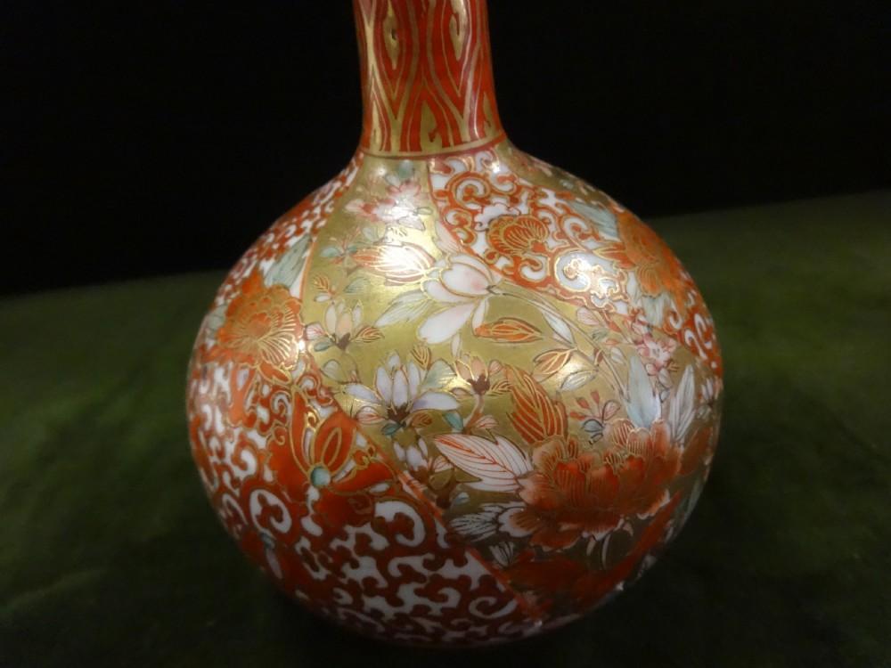 Very Nice Japanese Kutani Bottle Vase View VIII