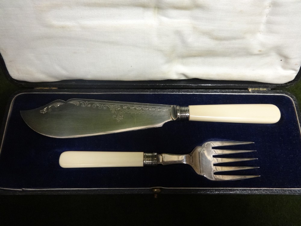 A Good Pair of Victorian Fish Servers View II