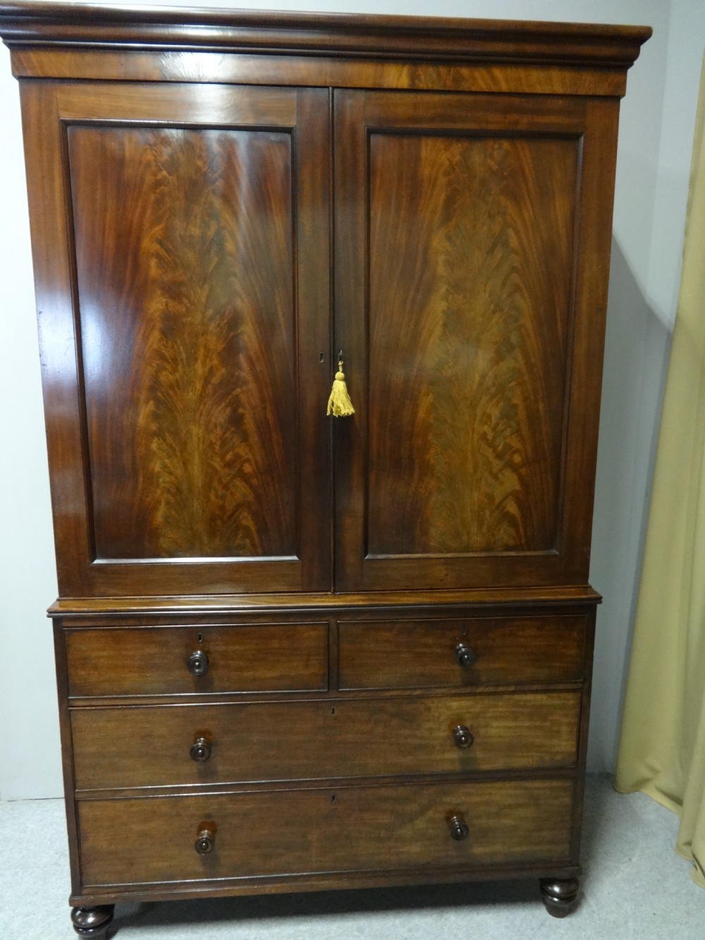 Georgian Mahogany Linen Press Cupboard