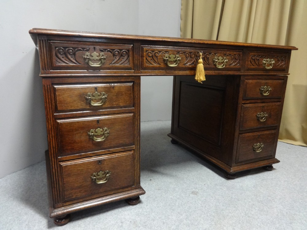Superb Victorian Oak Pedestal Desk View II