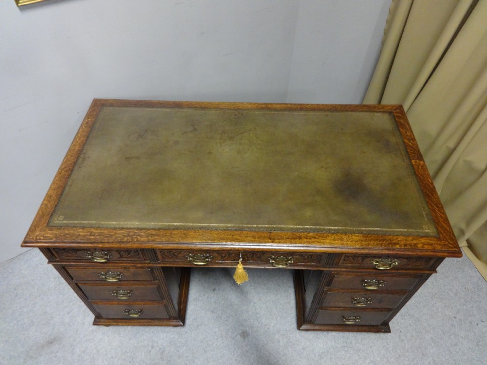 Superb Victorian Oak Pedestal Desk View VIII
