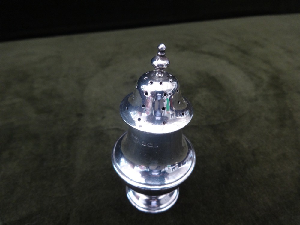 Silver Hallmarked Pepper View IV