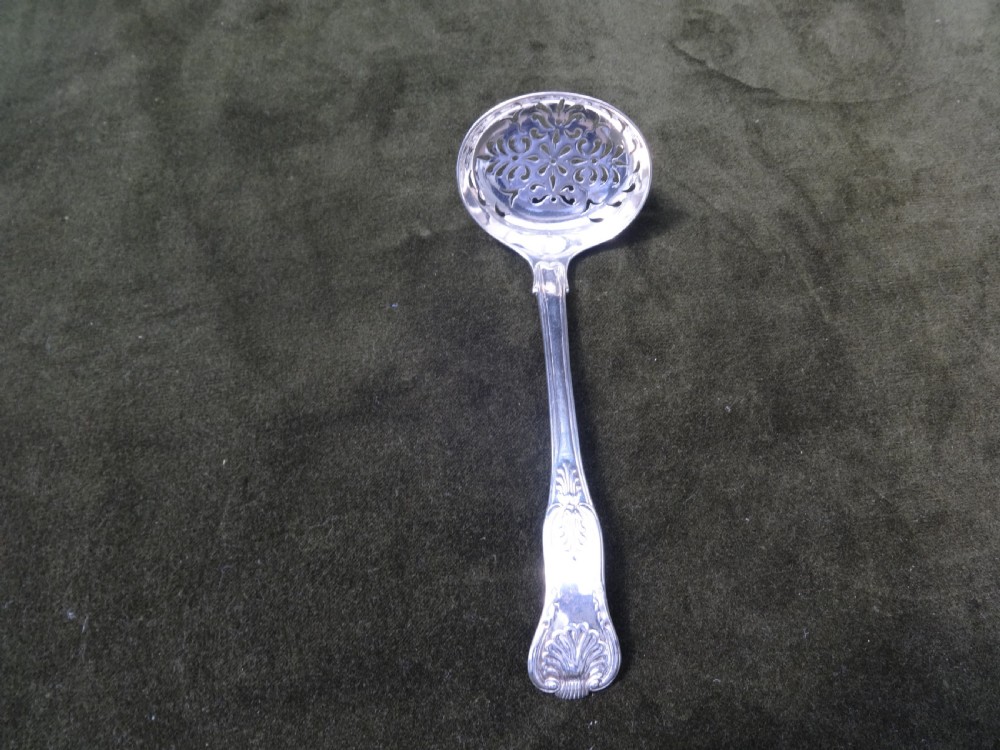 Kings Pattern Sifter Ladle LONDON 1832