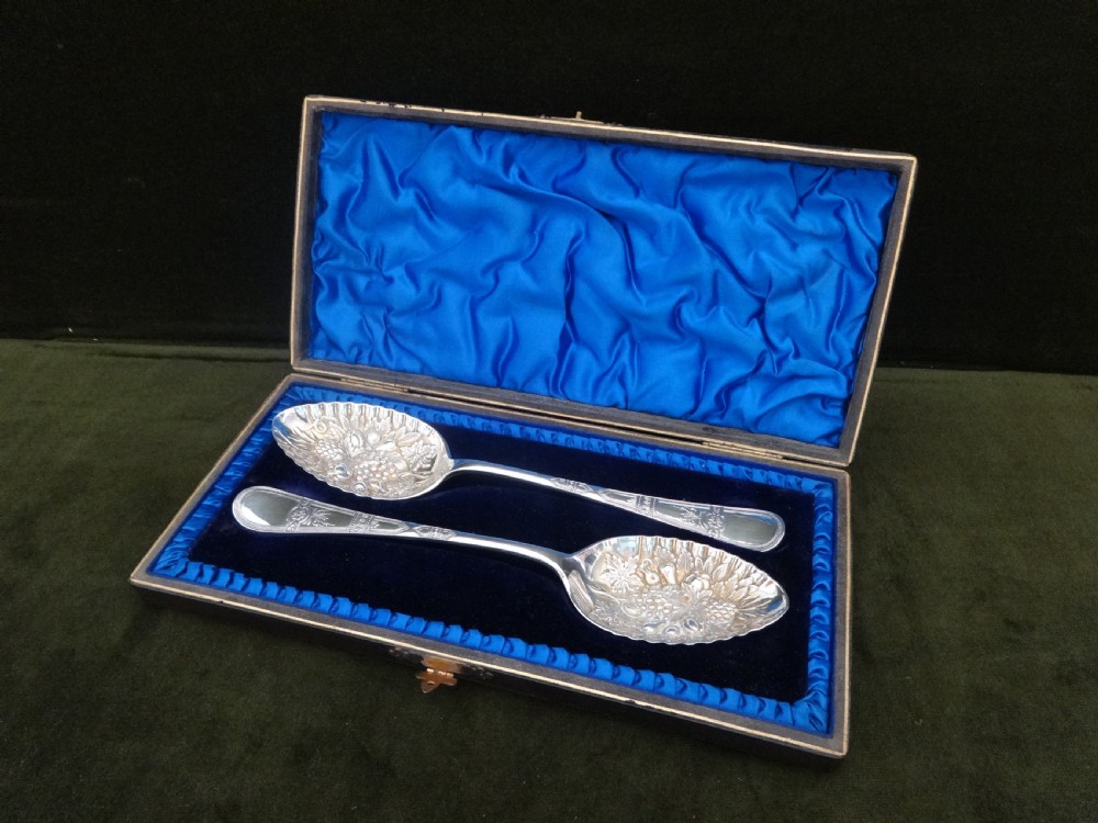 Boxed Set of Silver Victorian Berry Spoons