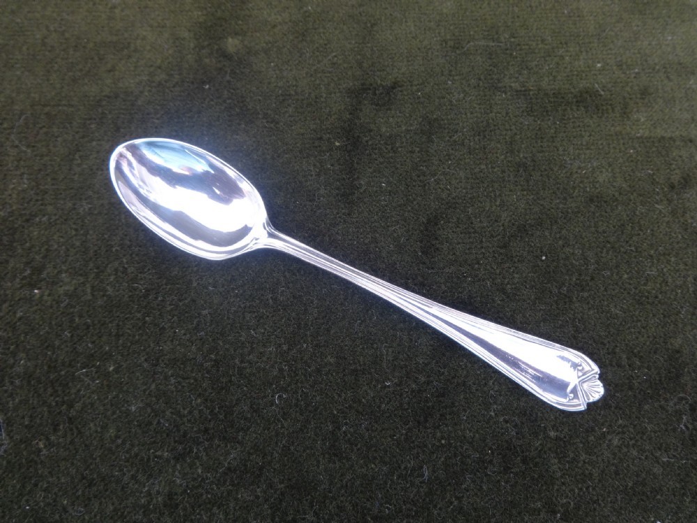 Boxed Set of Silver Tea Spoons View III