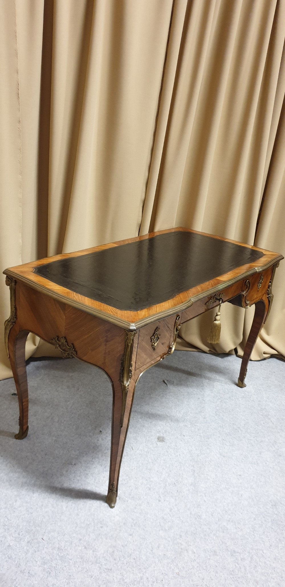 French Partners Bureau Plat  Desk View III