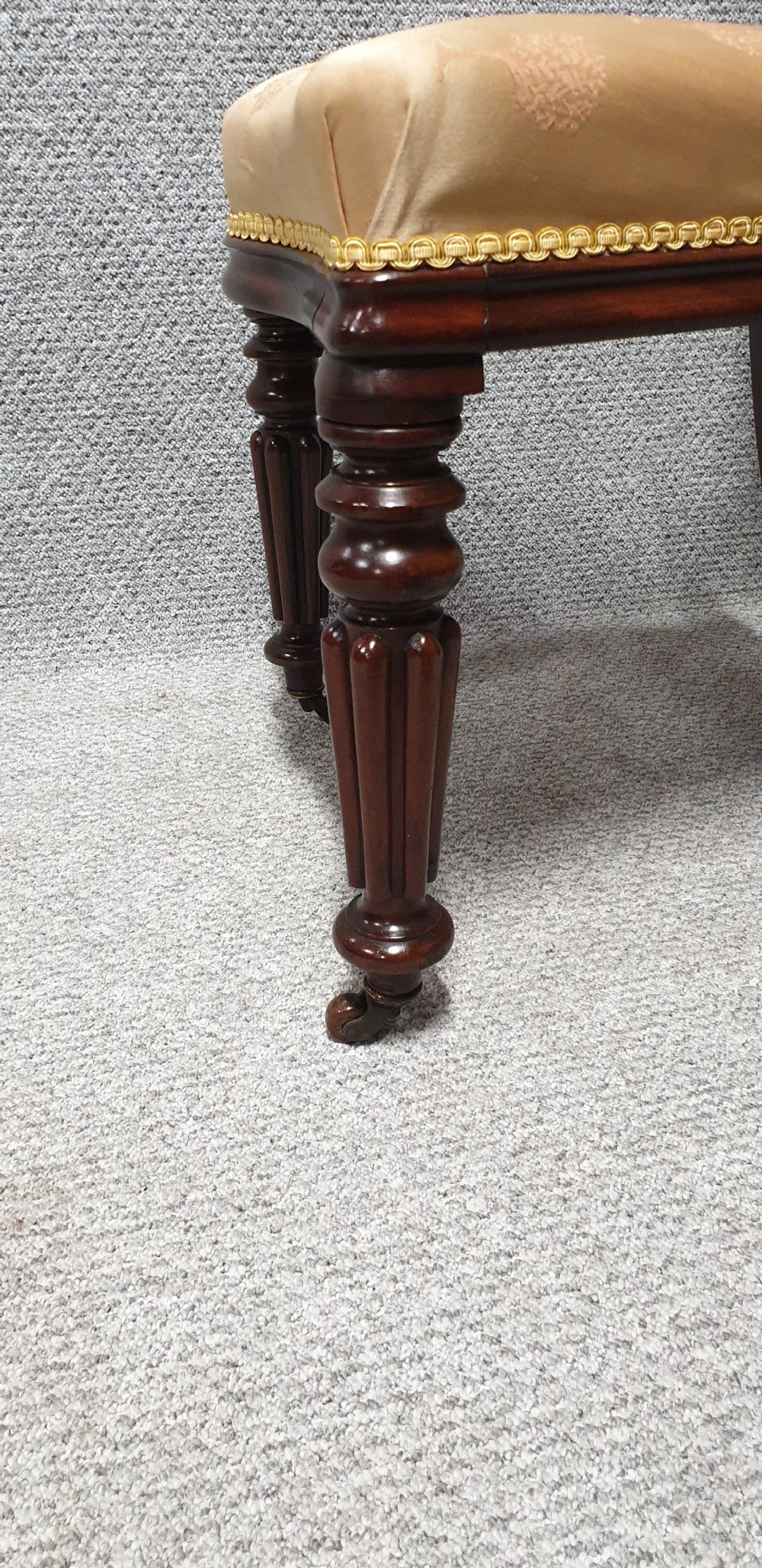 Outstanding Set Eight Mahogany Dining Chairs
 View IV