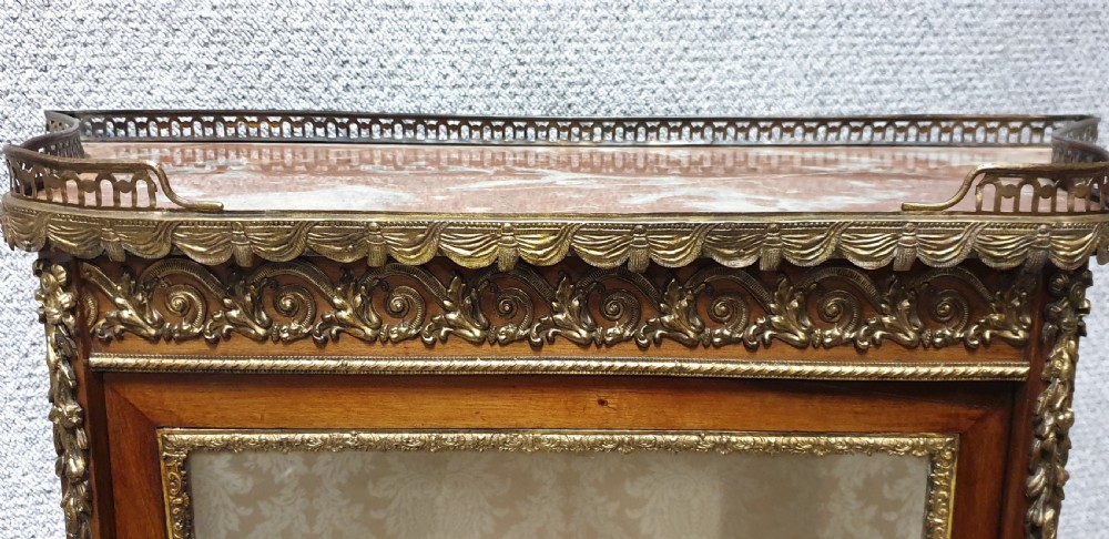 Quality French Vernis Martin Display Vitreen View IX