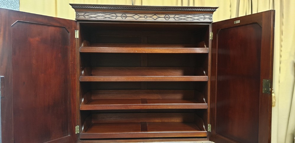Victorian Mahogany Linen Press  View XI