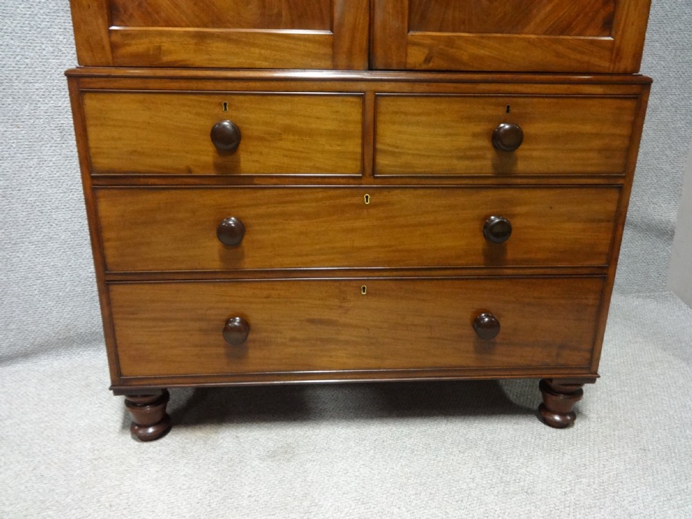 Outstanding  Victorian Mahogany Linen Press View II