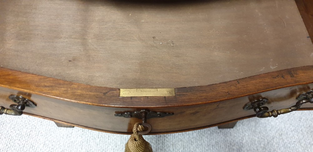Burr Walnut Serpentine Chest of Drawers View VII