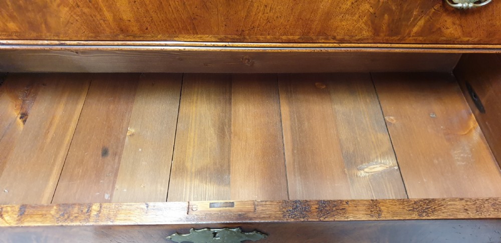 Outstanding Burr Walnut Chest of Drawers on Stand View VII